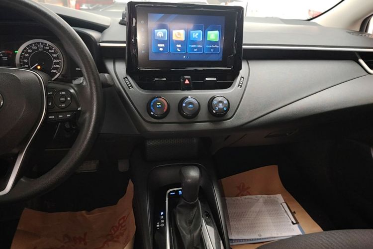 Toyota Corolla 2023 car image #13