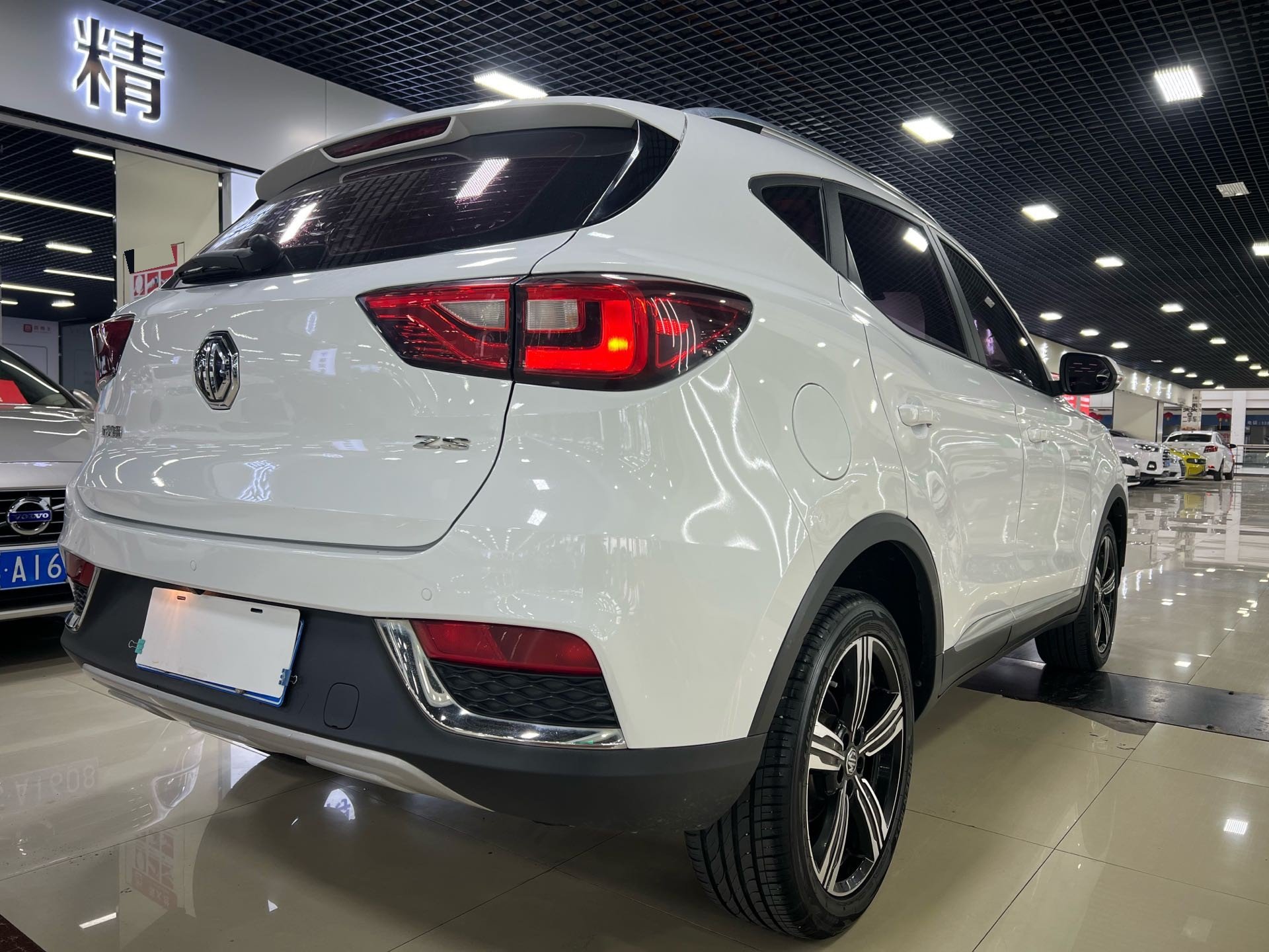 MG ZS 2018 #6 MG ZS 2018 car image #6