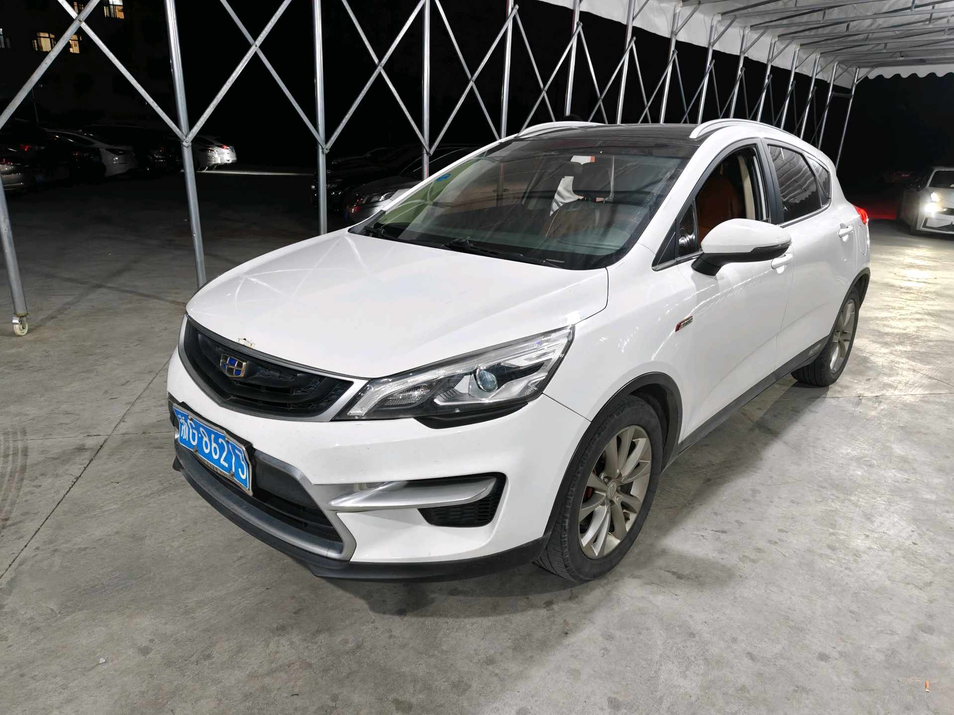 GEELY Emgrand GS 2016 GEELY Emgrand GS 2016 صورة سيارة