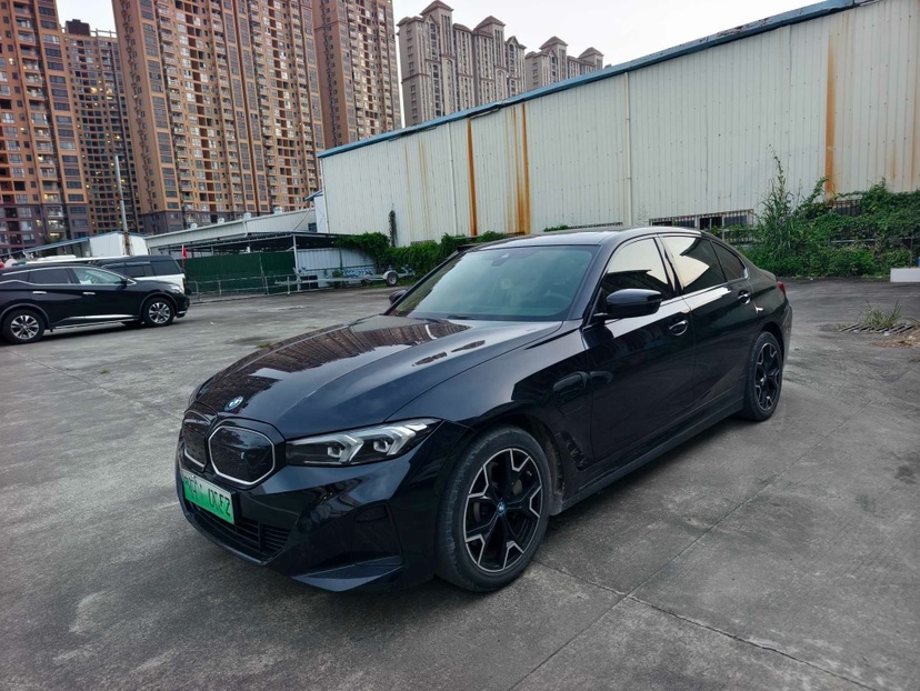 BMW i3 2024 car image 