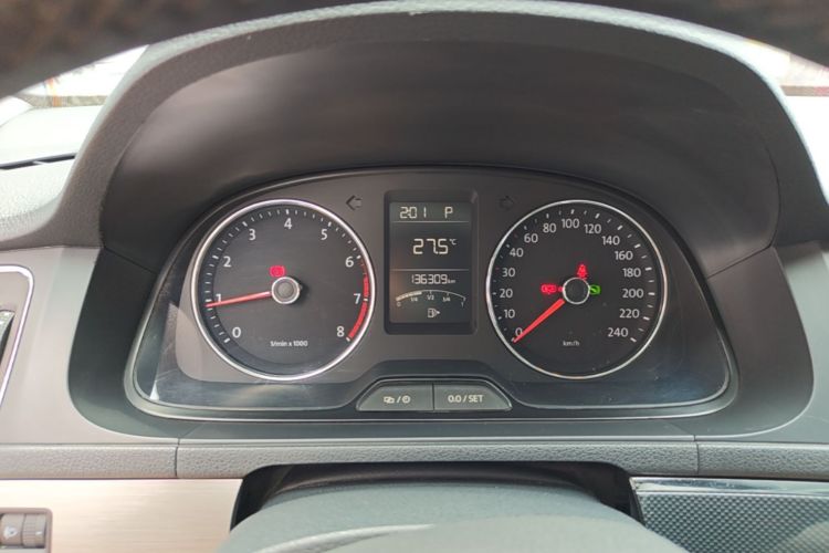 Volkswagen Lavida 2016 car image #12