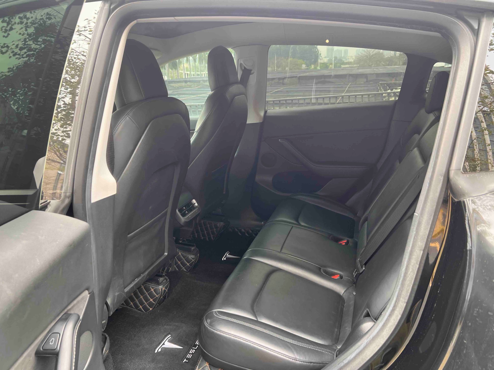 Tesla Model Y 2022 #3 Tesla Model Y 2022 immagine di auto #3