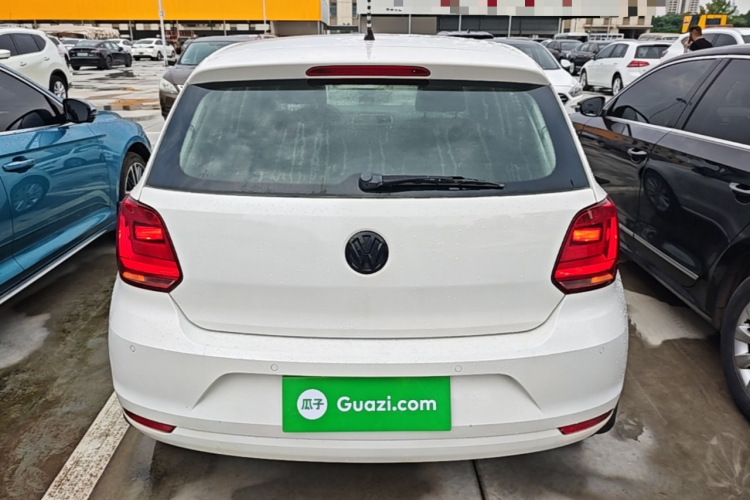 Volkswagen Polo 2015 #6 Volkswagen Polo 2015 car image #6
