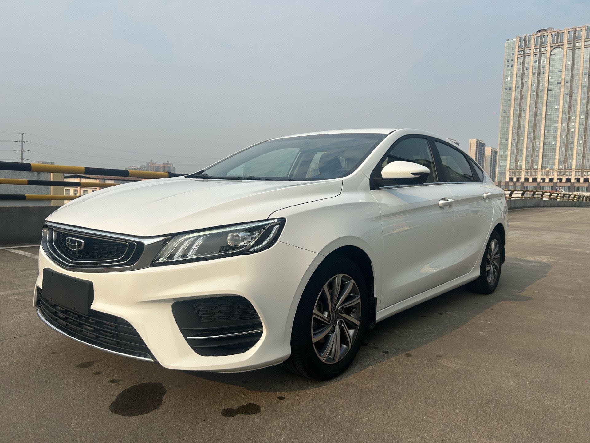 GEELY Binray 2020 GEELY Binray 2020 immagine di auto