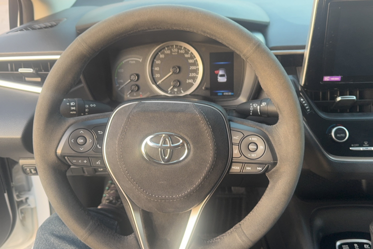 Toyota Corolla 2023 immagine di auto #12