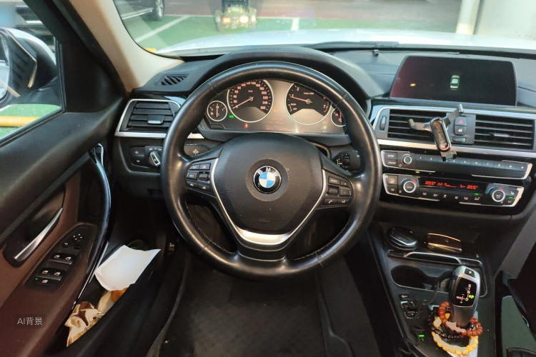 BMW 3 Series 2018 #12 BMW 3 Series 2018 car image #12