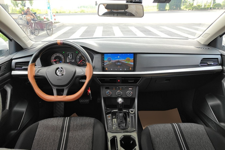 Volkswagen Lavida 2019 car image #10