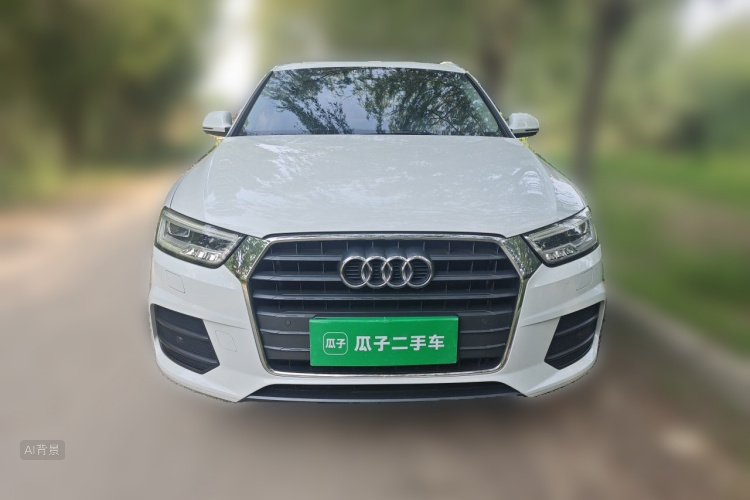 Audi Q3 2018 car image #3
