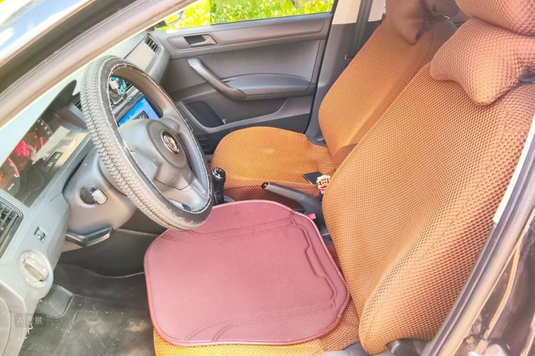 Volkswagen Santana 2015 car image #17