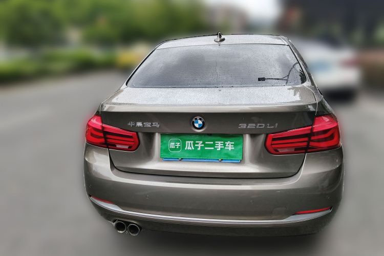 BMW 3 Series 2018 #4 BMW 3 Series 2018 car image #4