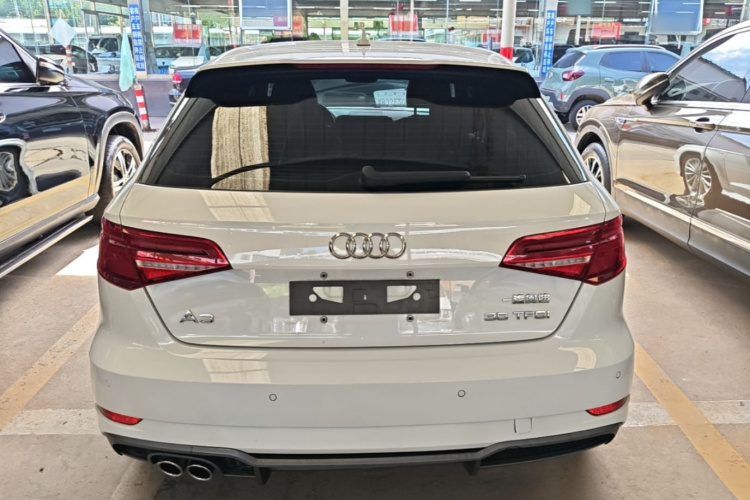 Audi A3 2018 #4 Audi A3 2018 car image #4