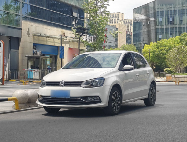 Volkswagen Polo 2017 Volkswagen Polo 2017 car image