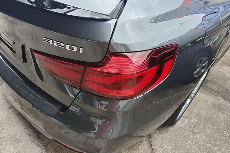 BMW 3 Series GT 2021 #8 BMW 3 Series GT 2021 car image #8