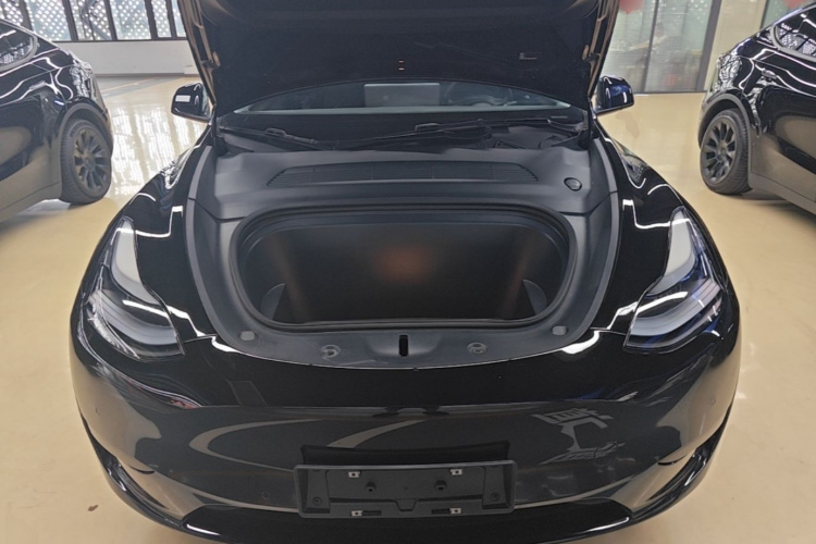 Tesla Model Y 2022 #22 Tesla Model Y 2022 car image #22