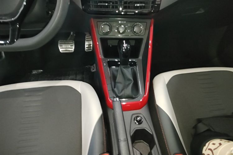 Volkswagen Polo 2019 #14 Volkswagen Polo 2019 car image #14