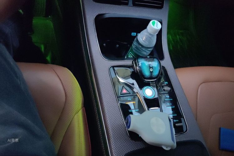 BYD Han 2022 car image #16