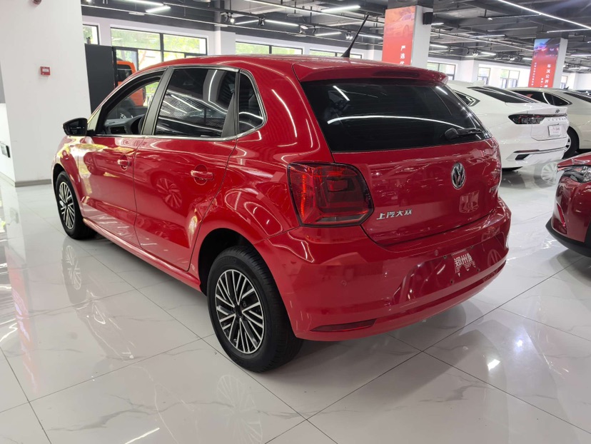 Volkswagen Polo 2017 car image #5