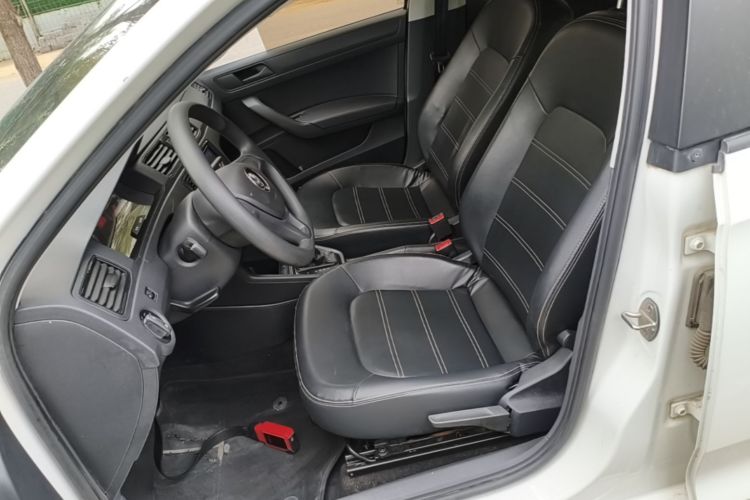 Volkswagen Santana 2019 car image #19