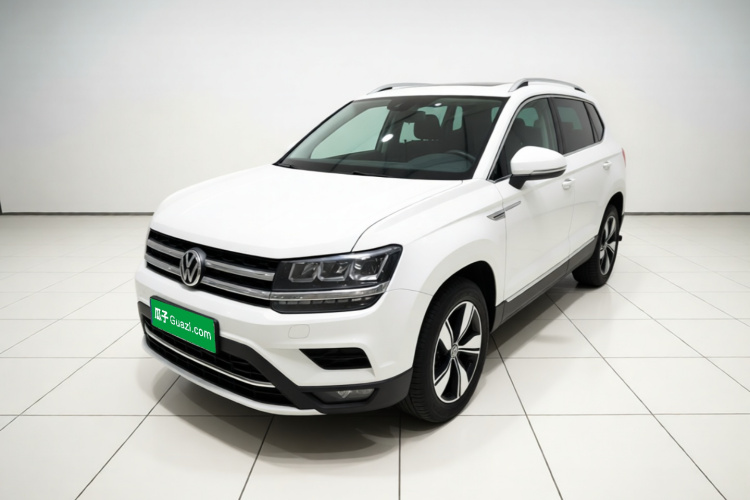 Volkswagen Tharu 2021 car image #2
