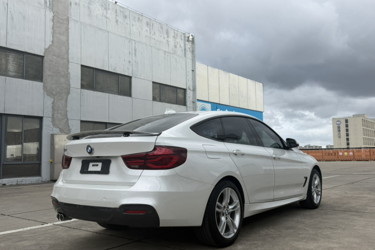 BMW 3 Series GT 2021 #8 BMW 3 Series GT 2021 car image #8