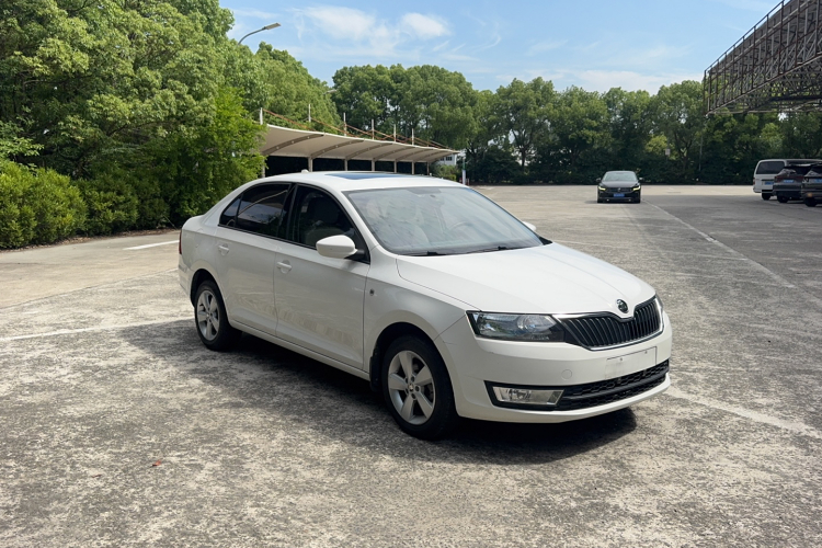Skoda Rapid 2017 #6 Skoda Rapid 2017 car image #6