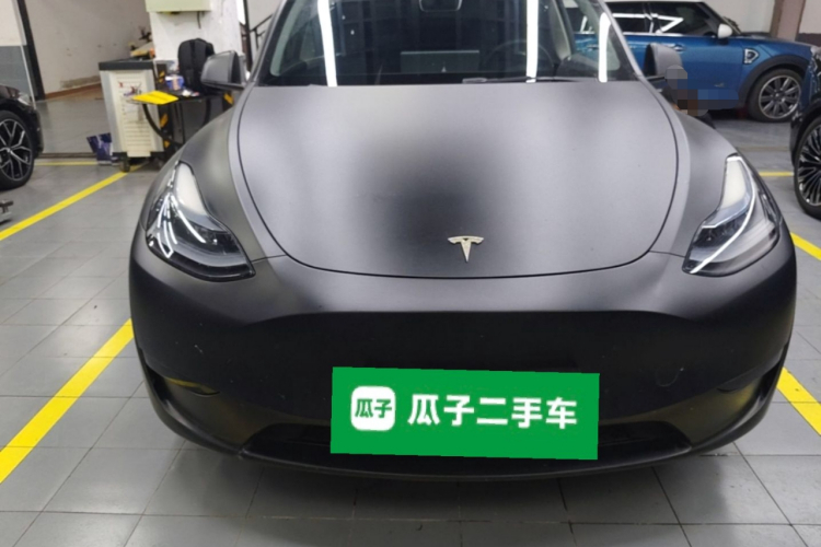 Tesla Model Y 2024 #3 Tesla Model Y 2024 immagine di auto #3