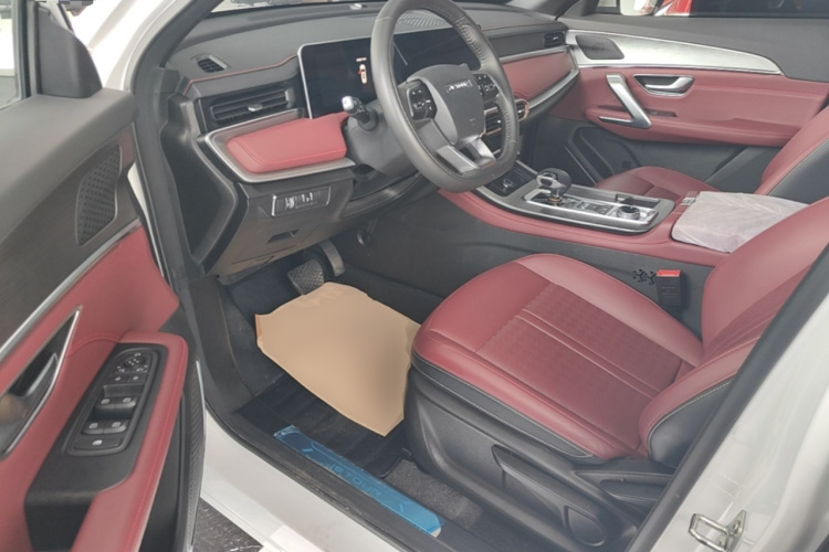 Jetour X70 PLUS 2025 car image #16