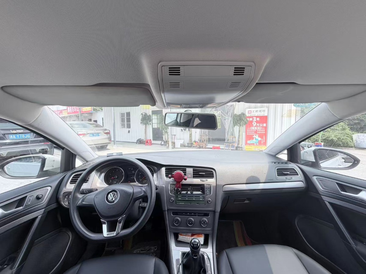 Volkswagen Golf 2014 car image #4