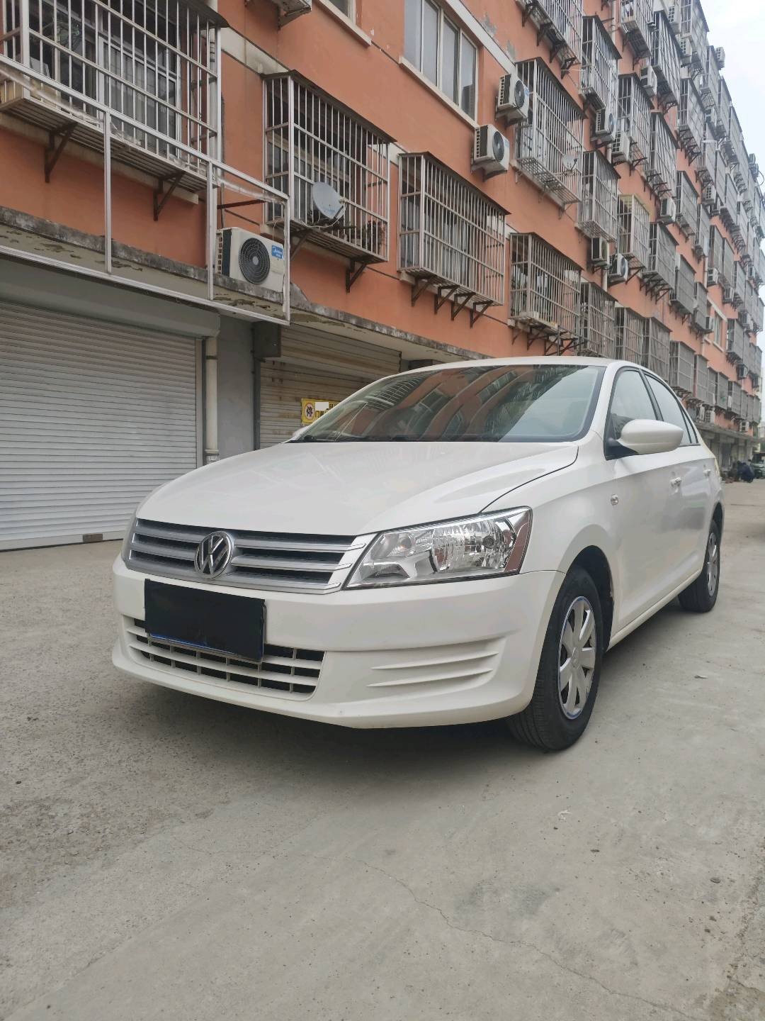 Volkswagen Santana 2015 Volkswagen Santana 2015 car image