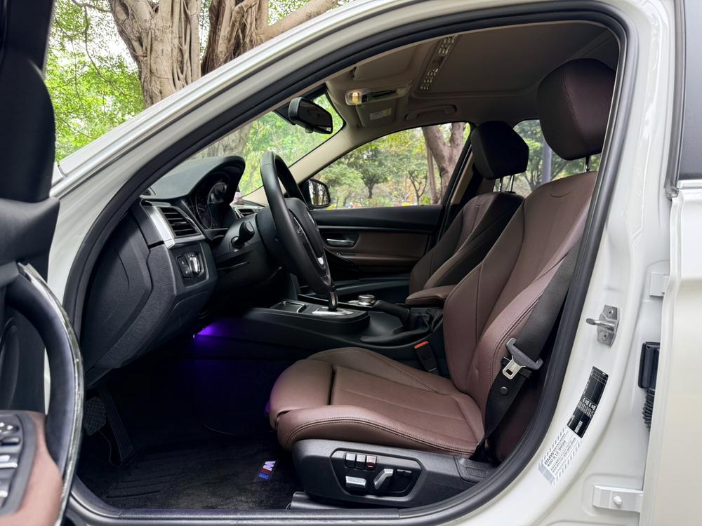 BMW 3 Series 2019 #21 BMW 3 Series 2019 car image #21
