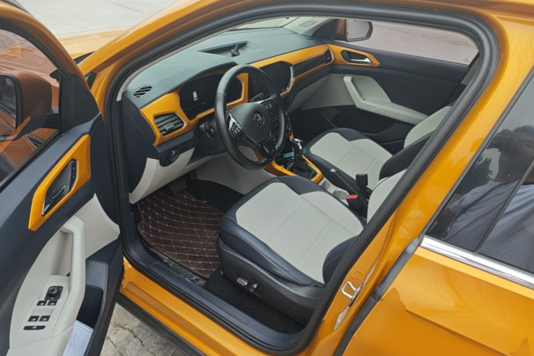 Volkswagen T-Cross 2020 imagem de carro #16