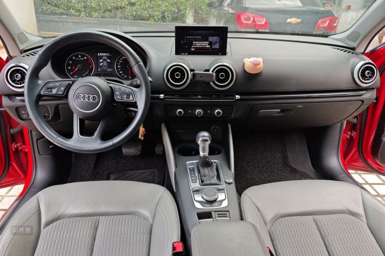 Audi A3 2019 car image #11
