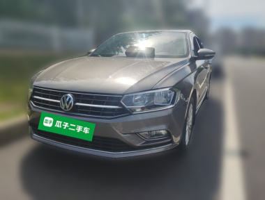 Volkswagen Bora 2016 car image 