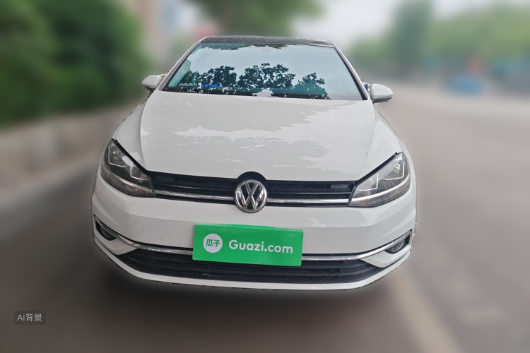 Volkswagen Golf 2020 car image #3