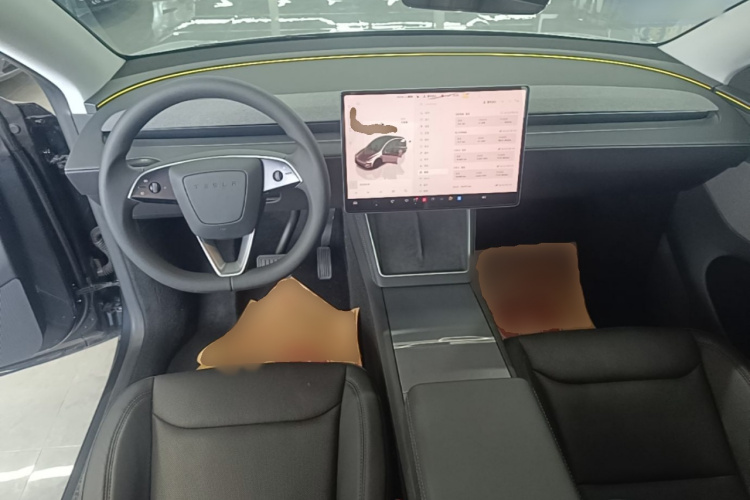 Tesla Model Y 2025 #10 Tesla Model Y 2025 car image #10