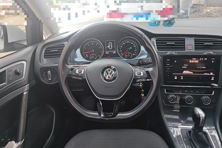 Volkswagen Golf 2020 #11 Volkswagen Golf 2020 car image #11