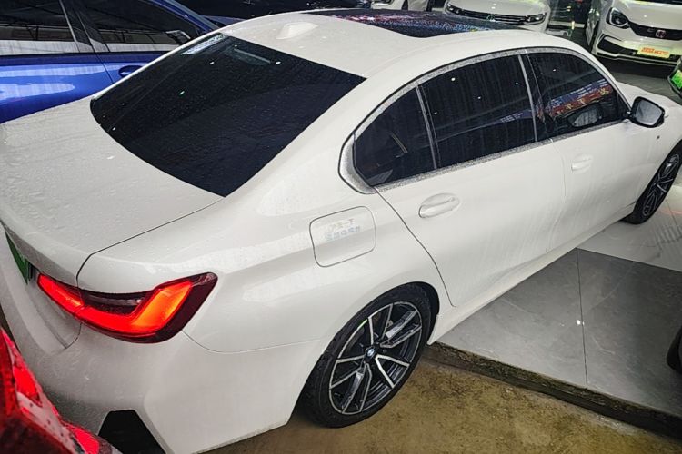 BMW 3 Series 2024 #7 BMW 3 Series 2024 car image #7