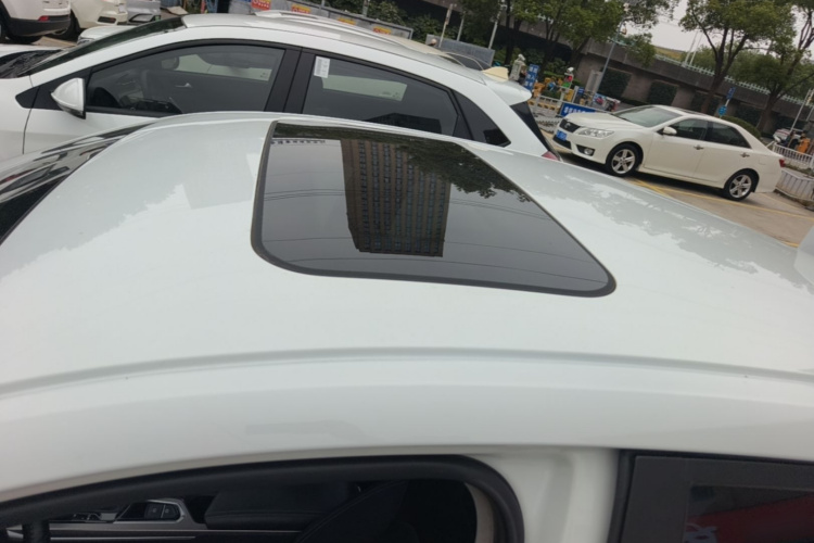 GEELY Emgrand 2022 #25 GEELY Emgrand 2022 imagen de coche #25