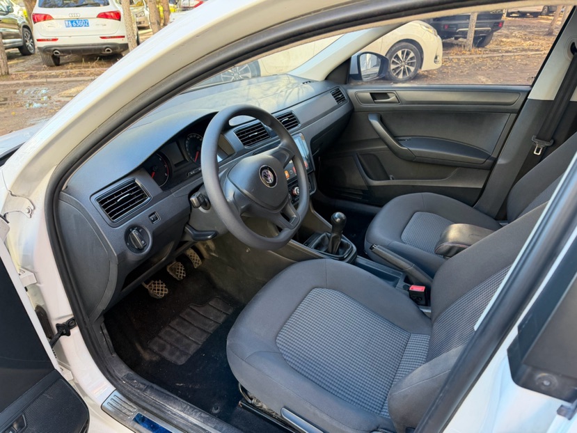 Volkswagen Santana 2019 #5 Volkswagen Santana 2019 صورة سيارة #5