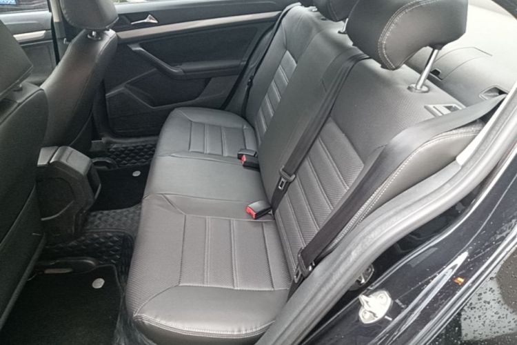 Volkswagen Lavida 2017 car image #17