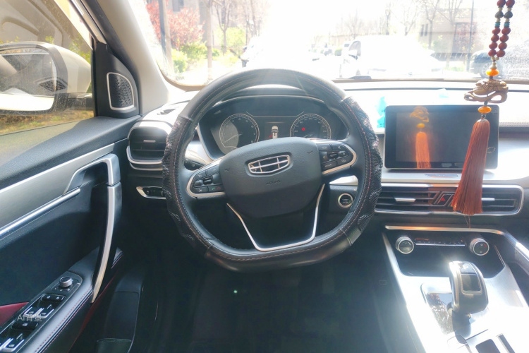 GEELY Coolray 2021 #12 GEELY Coolray 2021 car image #12