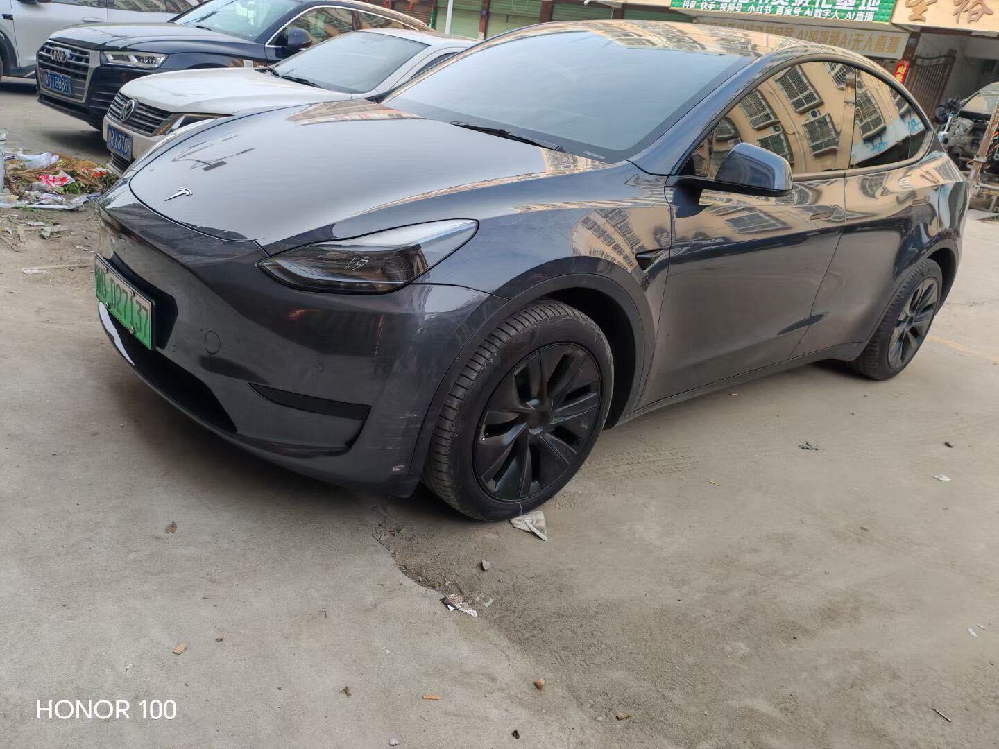 Tesla Model Y 2022 Tesla Model Y 2022 car image