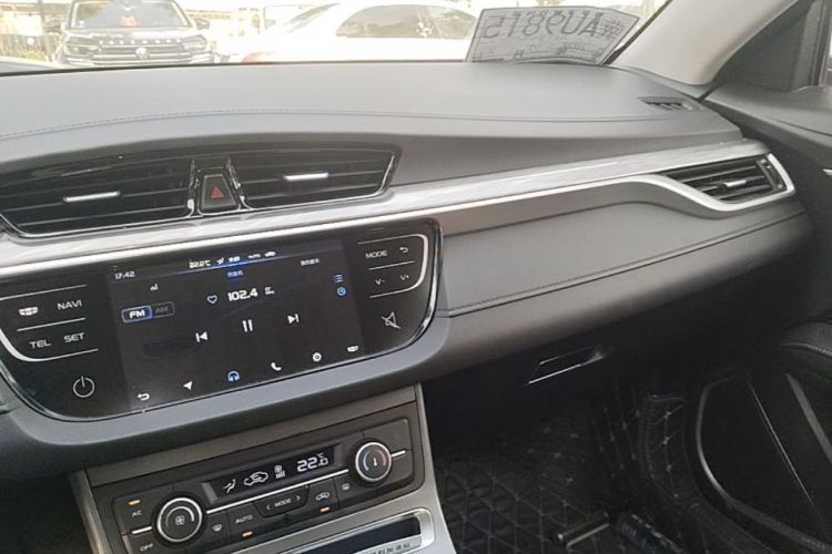 GEELY Emgrand 2020 #15 GEELY Emgrand 2020 car image #15