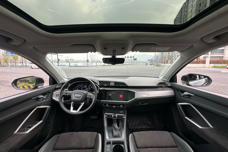 Audi Q3 2019 #12 Audi Q3 2019 car image #12