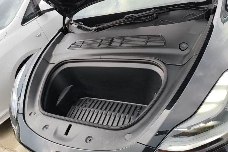 Tesla Model Y 2022 #22 Tesla Model Y 2022 car image #22