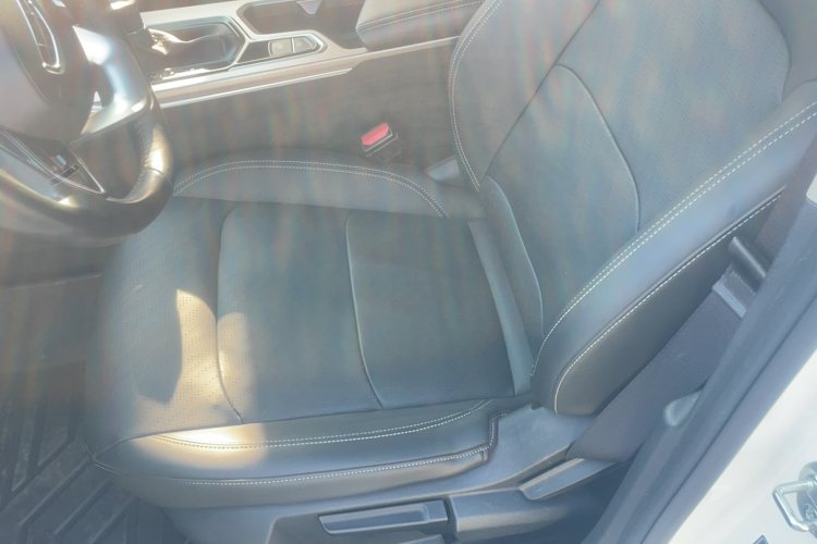 GEELY Emgrand 2021 #15 GEELY Emgrand 2021 car image #15