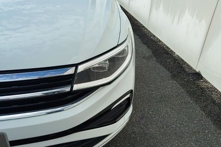 Volkswagen Bora 2022 car image #23