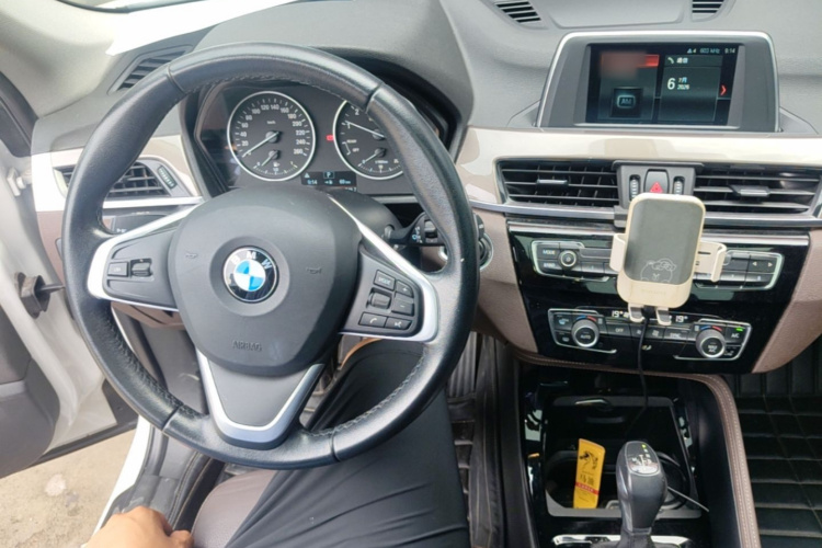 BMW X1 2018 #10 BMW X1 2018 car image #10