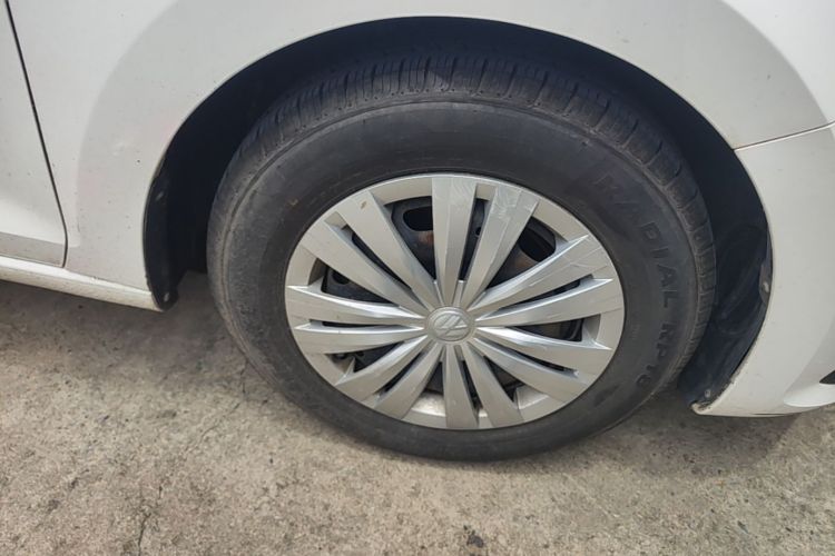 Volkswagen Santana 2019 car image #9