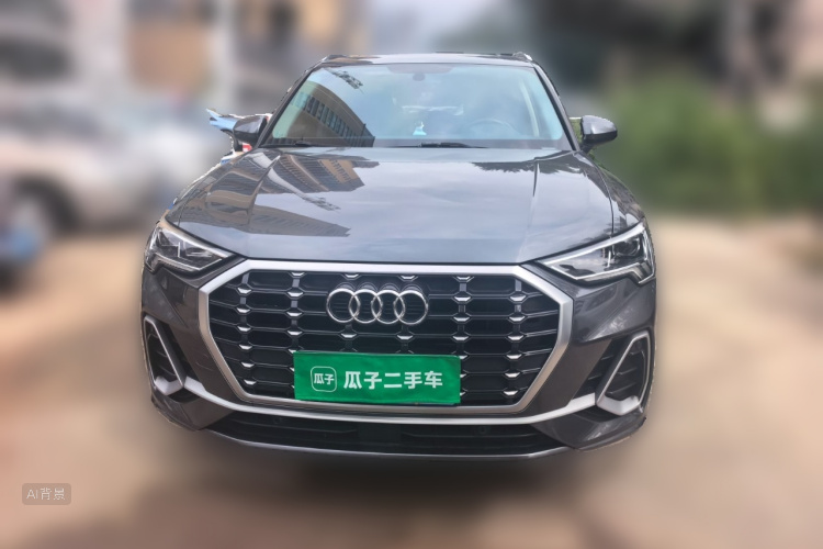 Audi Q3 2021 car image #3